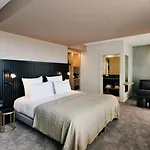 Golden Tulip 4*