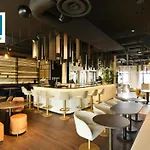 Golden Tulip Bezannes Hotel 4*