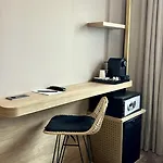Hotel Golden Tulip Bezannes 4*