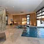 Golden Tulip Bezannes 4*