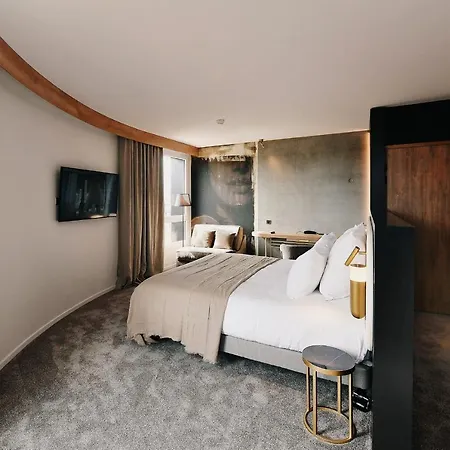 酒店 Golden Tulip Bezannes
