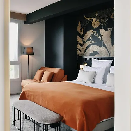 Golden Tulip Bezannes 4*