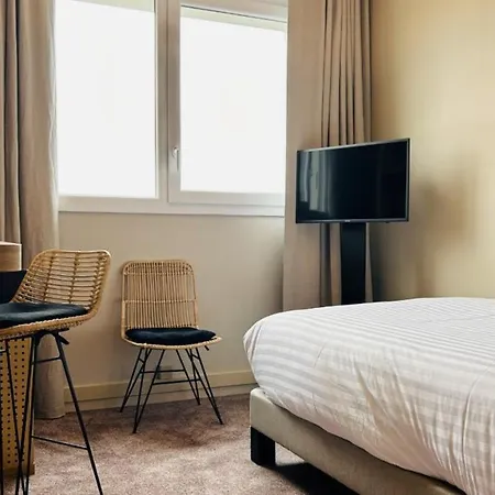 Szálloda Golden Tulip Bezannes 4*