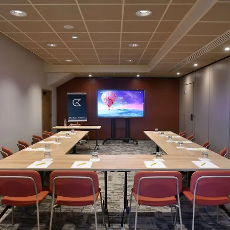 Hotel Golden Tulip Bezannes