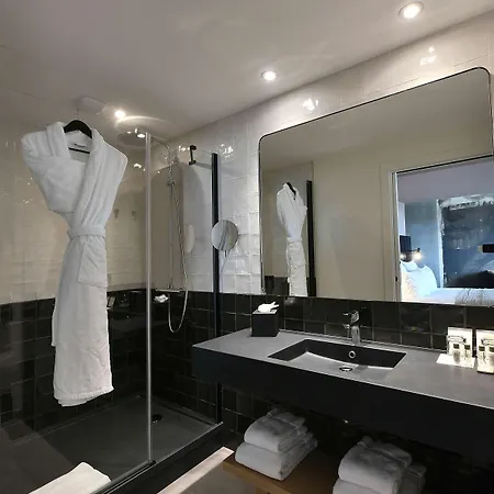 Golden Tulip Bezannes Hotel