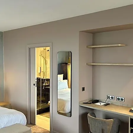 Golden Tulip Bezannes ホテル ランス