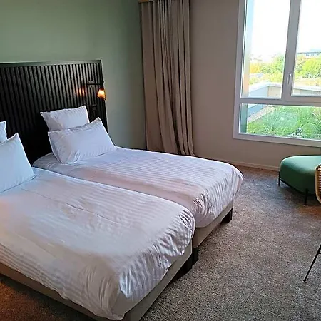 Golden Tulip Hotel