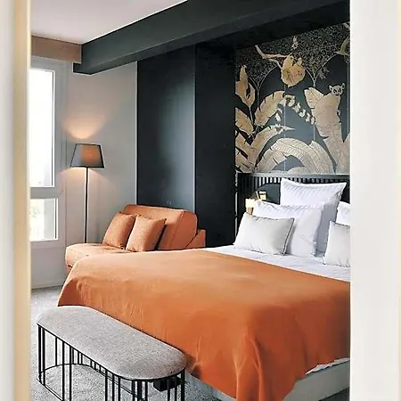 Golden Tulip Bezannes Ξενοδοχείο