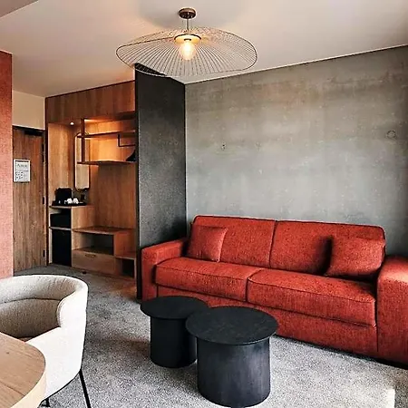 Ξενοδοχείο Golden Tulip Bezannes Ρενς