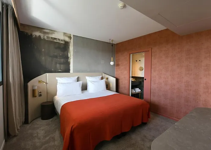 Golden Tulip Bezannes رانس