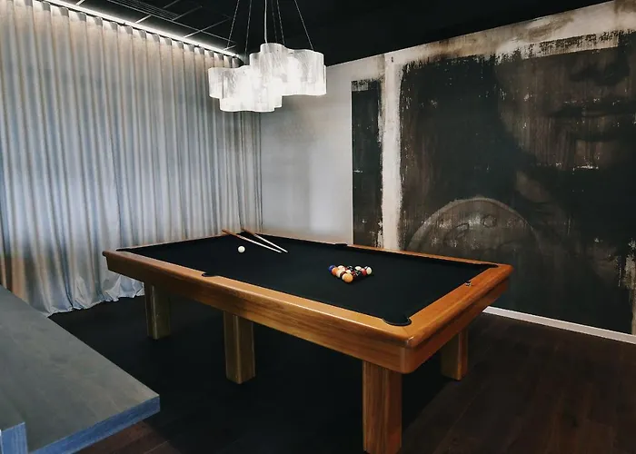 Golden Tulip Bezannes 4*