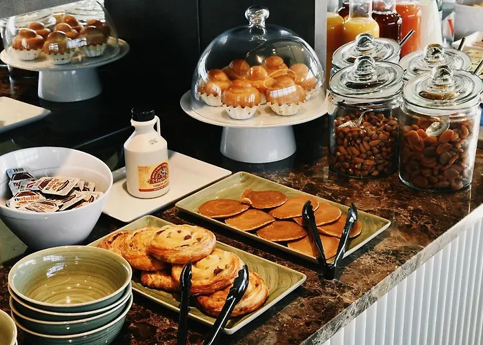 Golden Tulip Bezannes