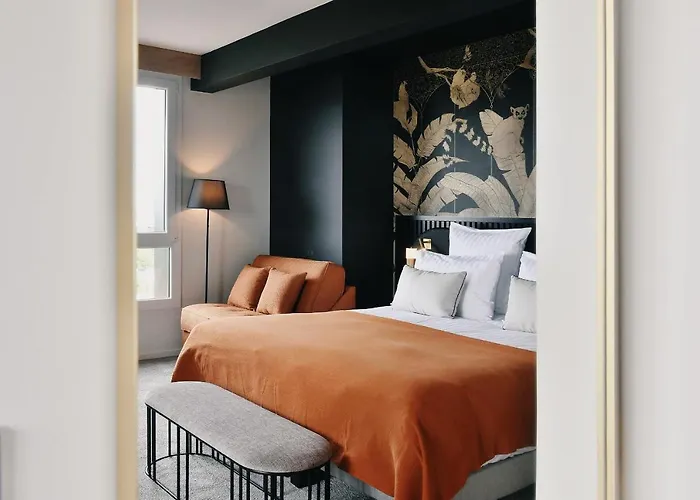 Golden Tulip Bezannes 4*