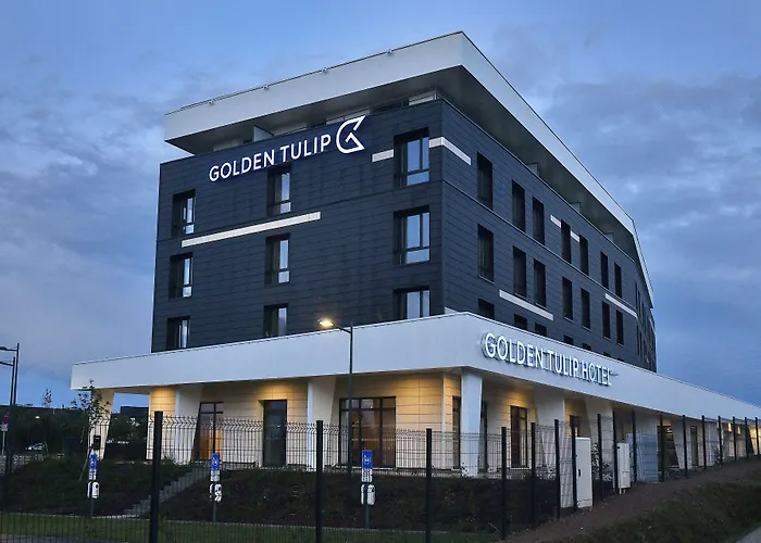 فندق Golden Tulip Bezannes رانس